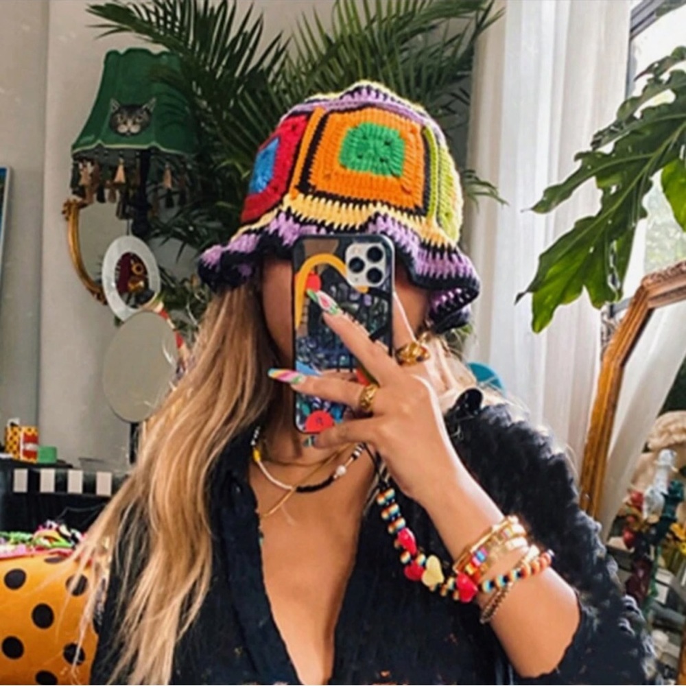 ✨⭐️Brand New knitted bucket hat